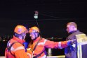 Einsatz BF Hoehenretter Koelner Seilbahn Hoehe Zoobruecke P2388